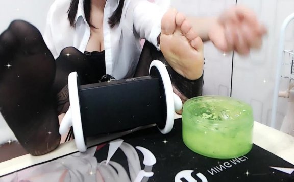 斗鱼甜酥小奶猫黑丝芦荟胶耳骚耳部按摩