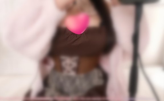 【実写耳舐め】Lカップ爆*をチョコまみれに熱い白いチョコが出ちゃうあまあまなバレンタインゼロ距離耳舐め【KU100_ASMR_Ear licking】 – 20230213