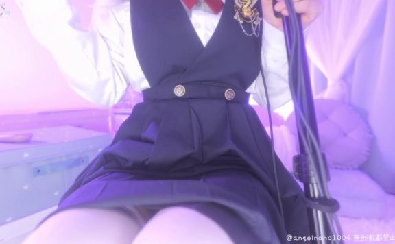 天使なの 输给诱惑舔耳朵了